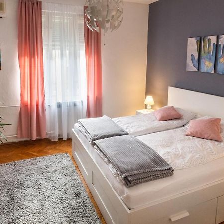 Neimar Apartment With Great Wi-Fi And Free Parking Belgrad Exteriör bild