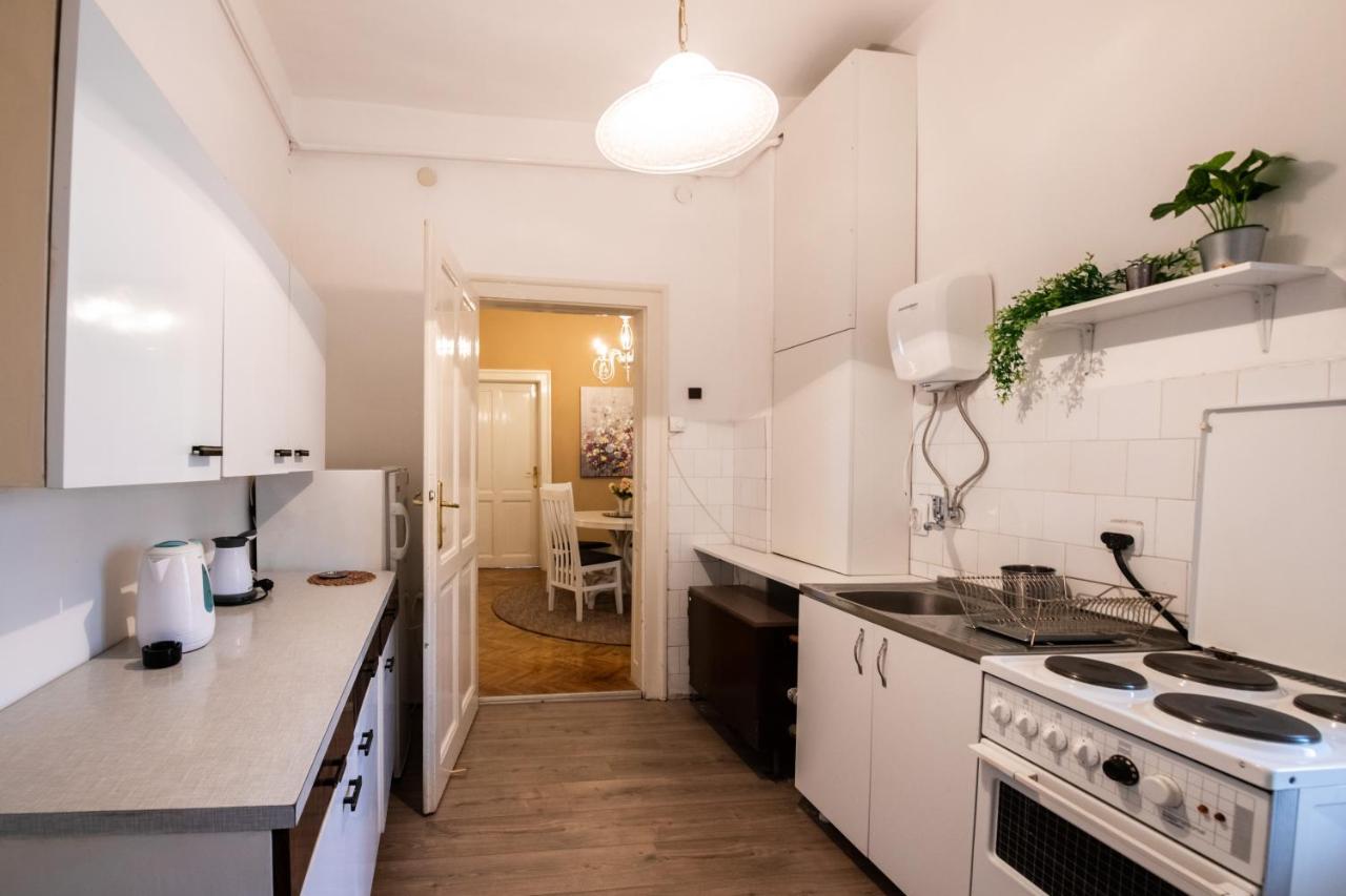 Neimar Apartment With Great Wi-Fi And Free Parking Belgrad Exteriör bild